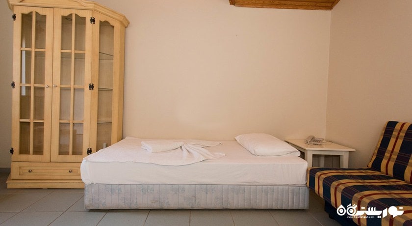  آپارتمان تک خوابه با ظرفیت سه نفر